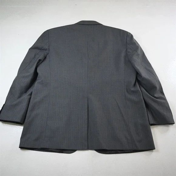 Kilburne & Fitch 48L 42x32 Gray Striped Mens Jacket Pants Suit